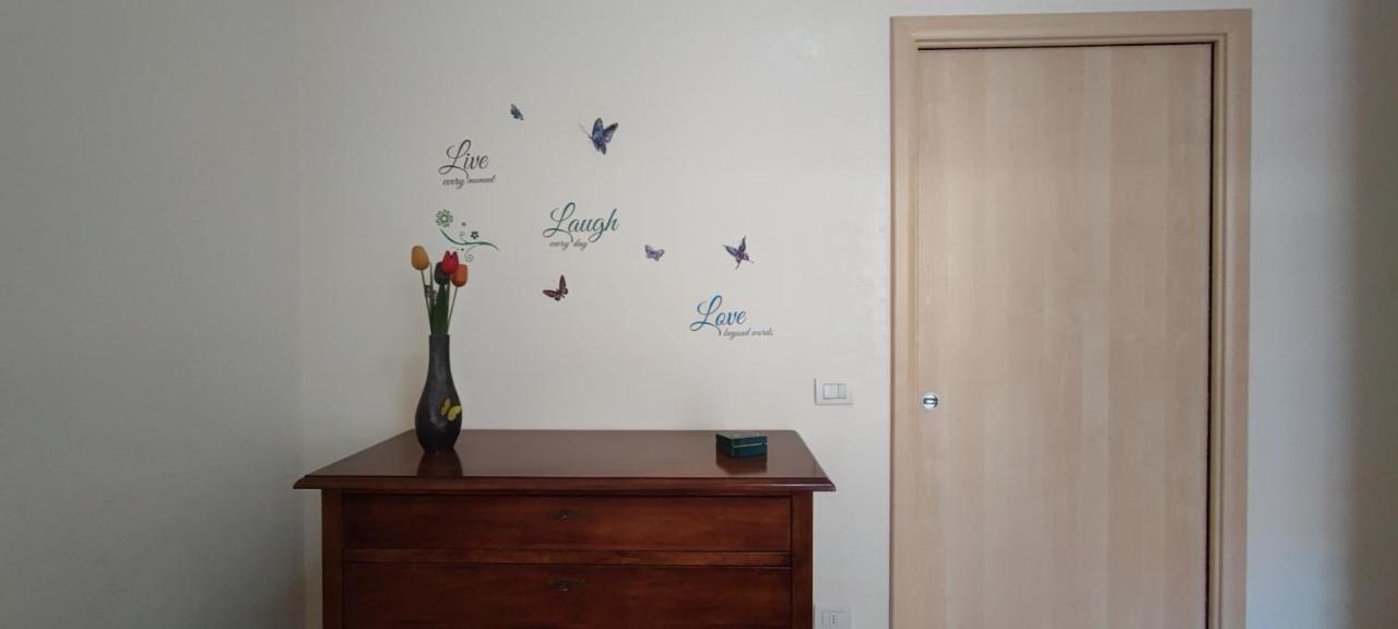 Mariposa Guest House Bari Eksteriør billede